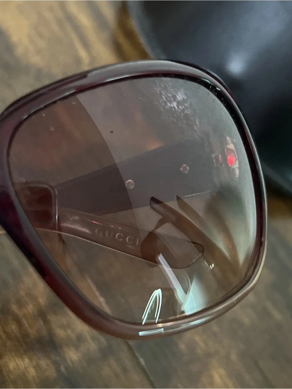 Gucci sleek sunglasses